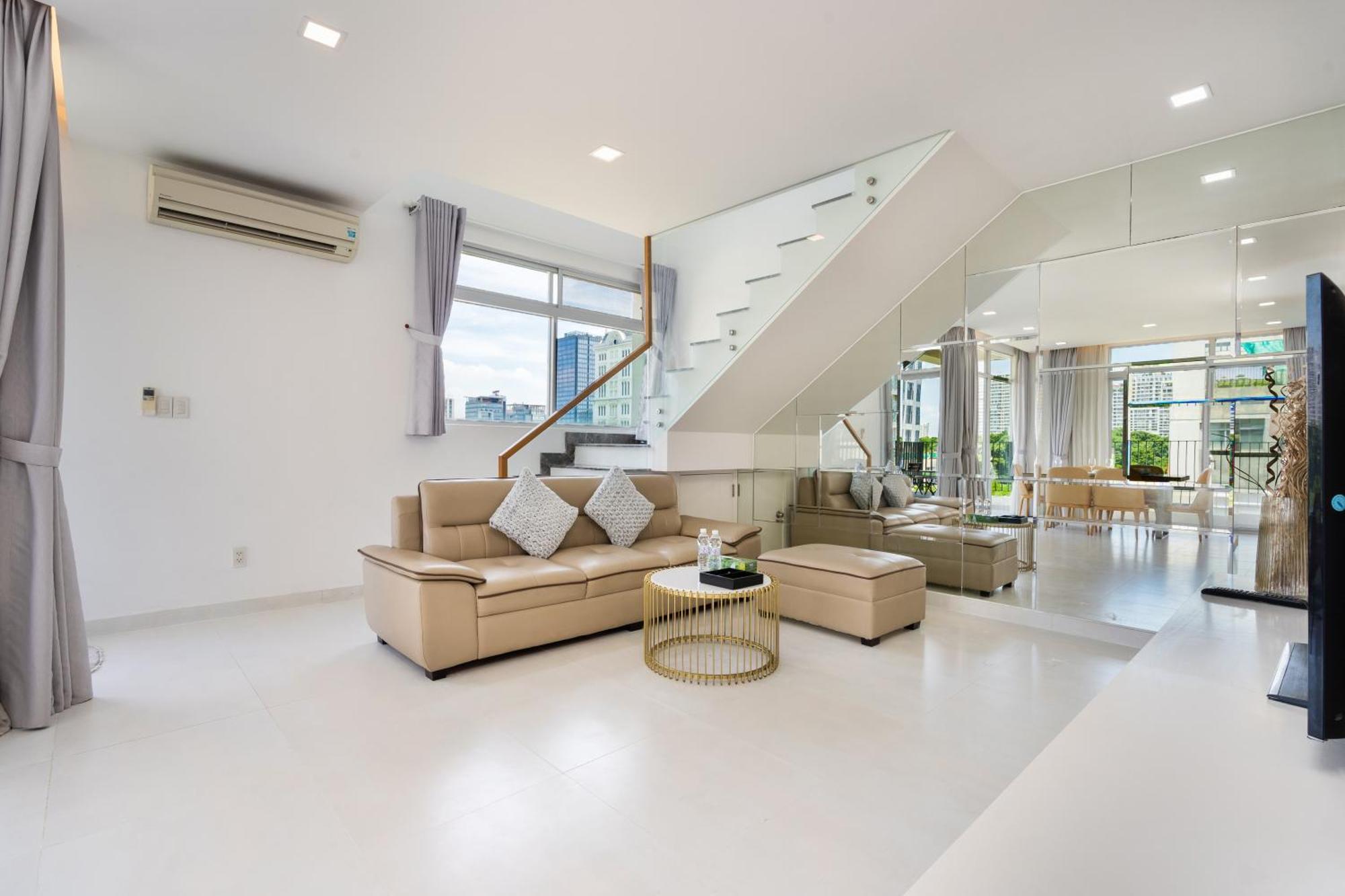 Convinia Luxury Starhill * TP. Hồ Chí Minh